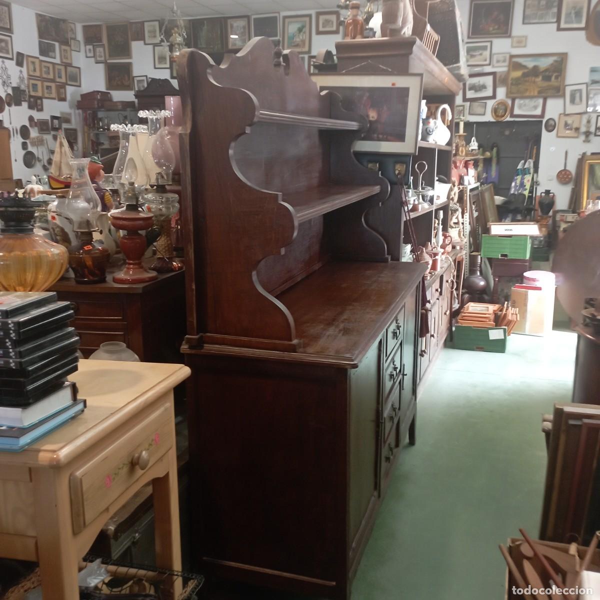 Antig&uuml;edades: mueble de salon antiguo - Foto 3
