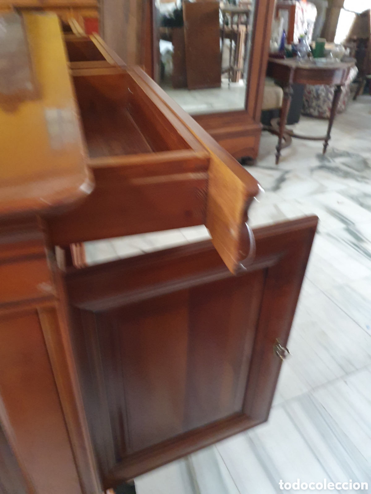 Antig&uuml;edades: Bufet - Foto 4