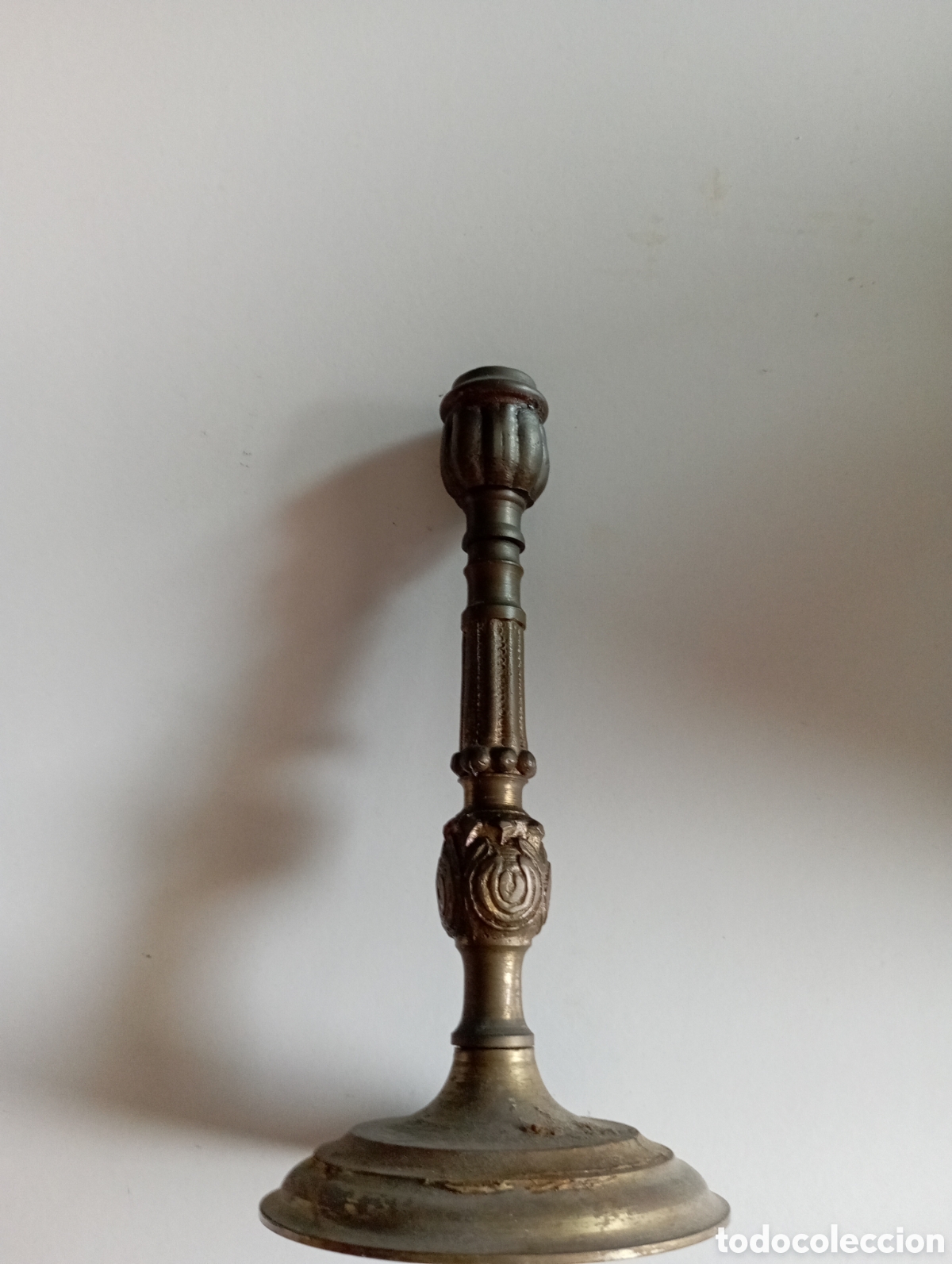 Antig&uuml;edades: Precioso candelabro de misa - Foto 3