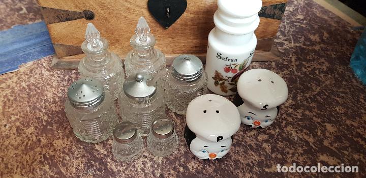 Antiguidades: VARIOS SALEROS Y TARRO