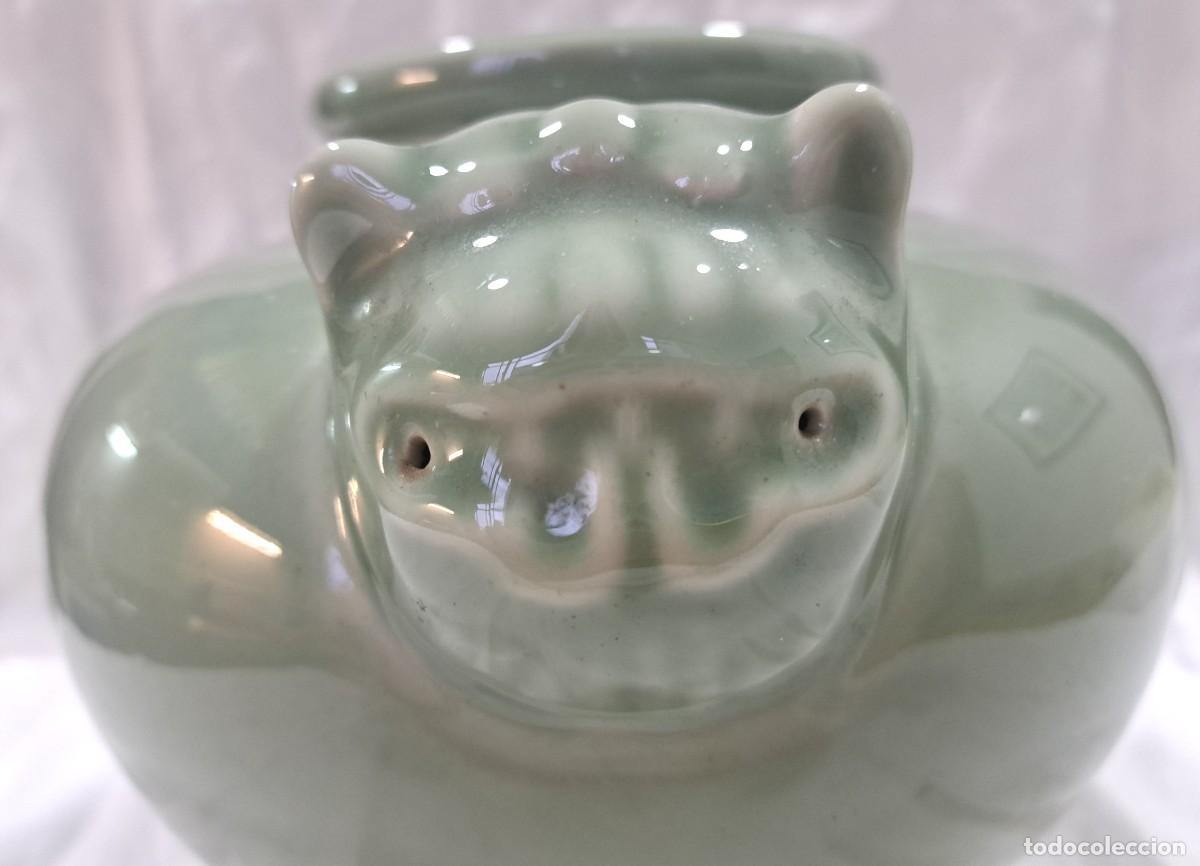 Antig&uuml;edades: ANTIGUO JARRON CENTRO DE MESA CELADON CHINO CON ASA DE LEON O PERRO FOO - Foto 5