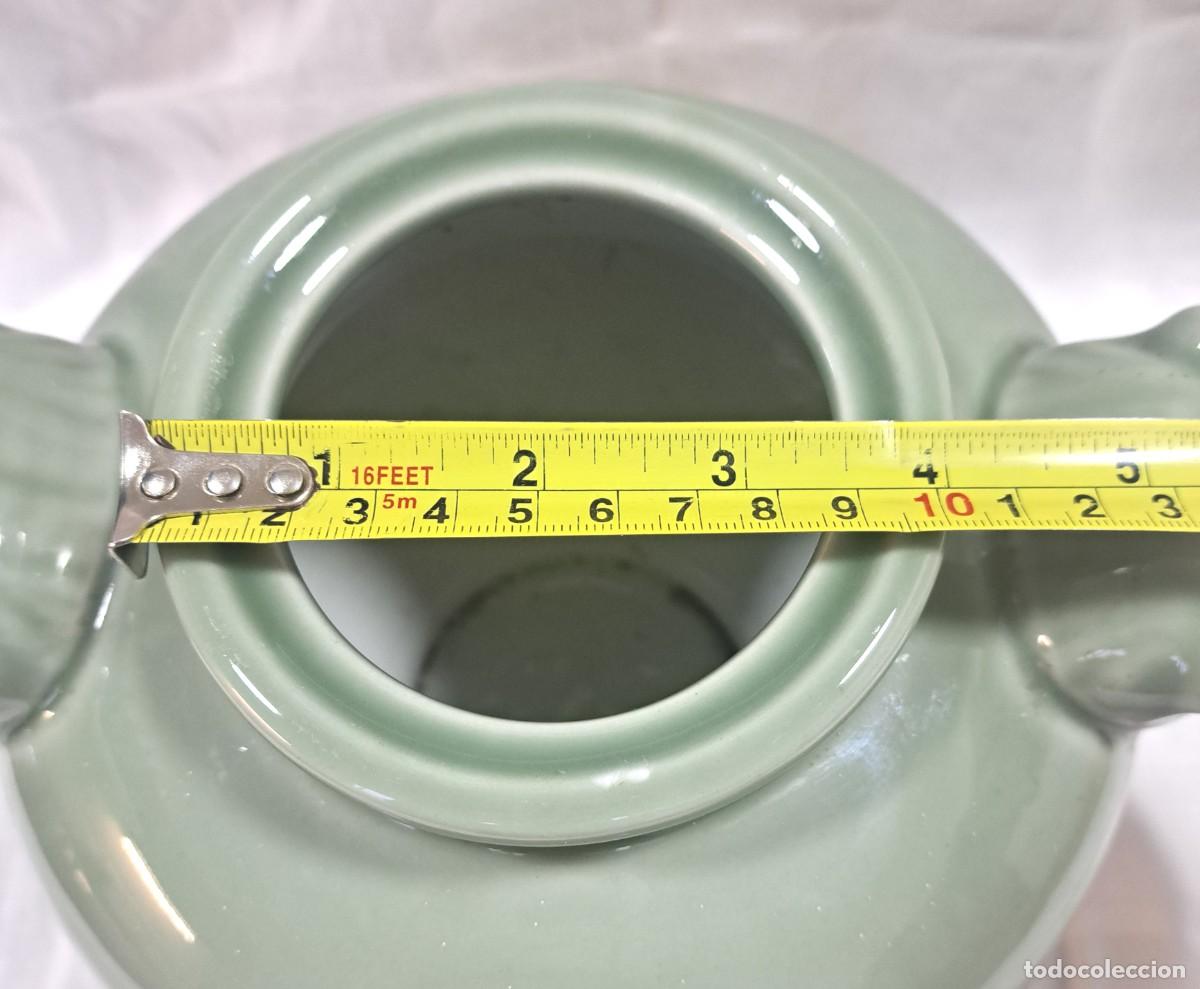 Antig&uuml;edades: ANTIGUO JARRON CENTRO DE MESA CELADON CHINO CON ASA DE LEON O PERRO FOO - Foto 14