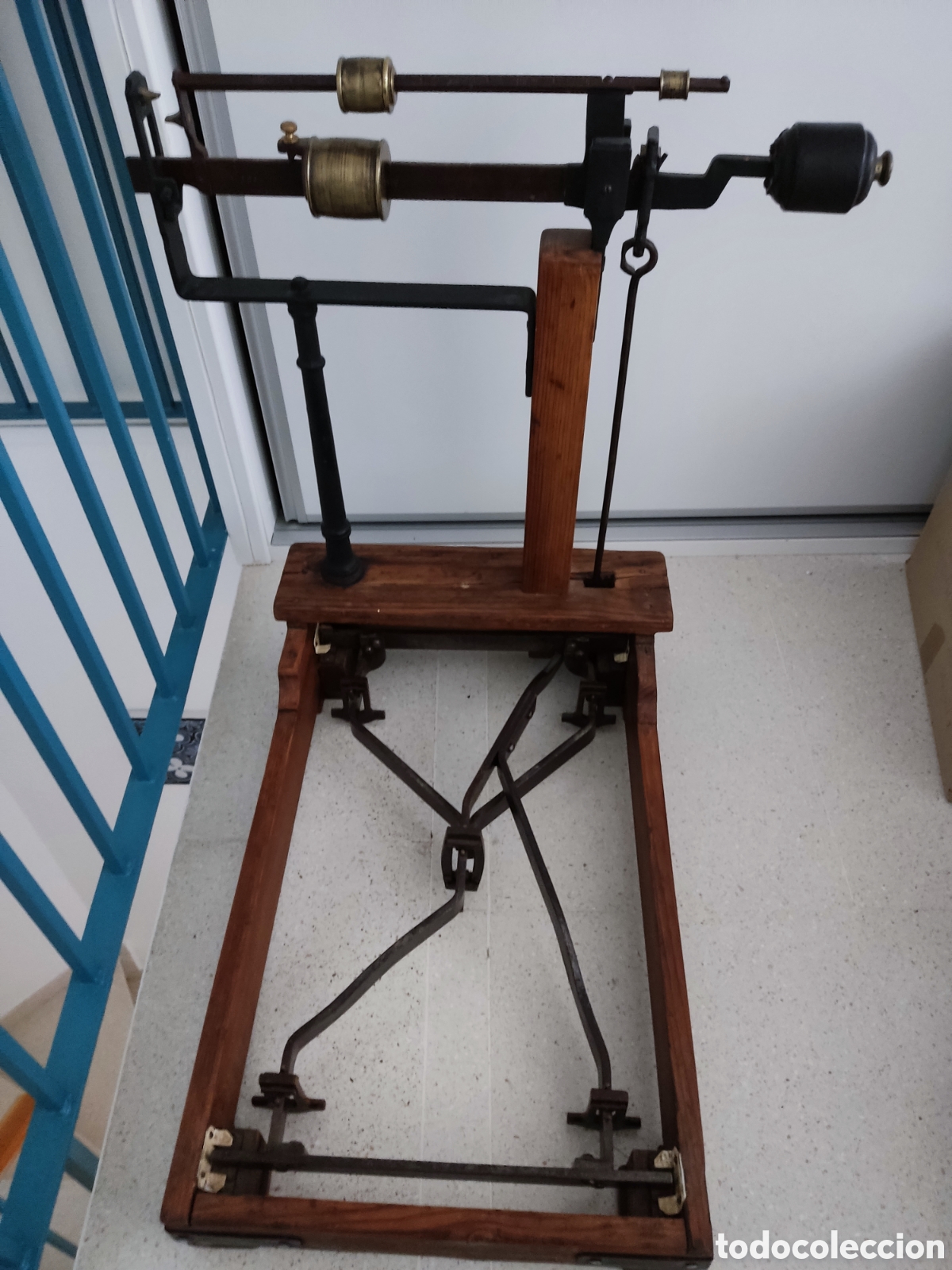 Antig&uuml;edades: B&aacute;scula espa&ntilde;ola de 100 a&ntilde;os - Foto 3