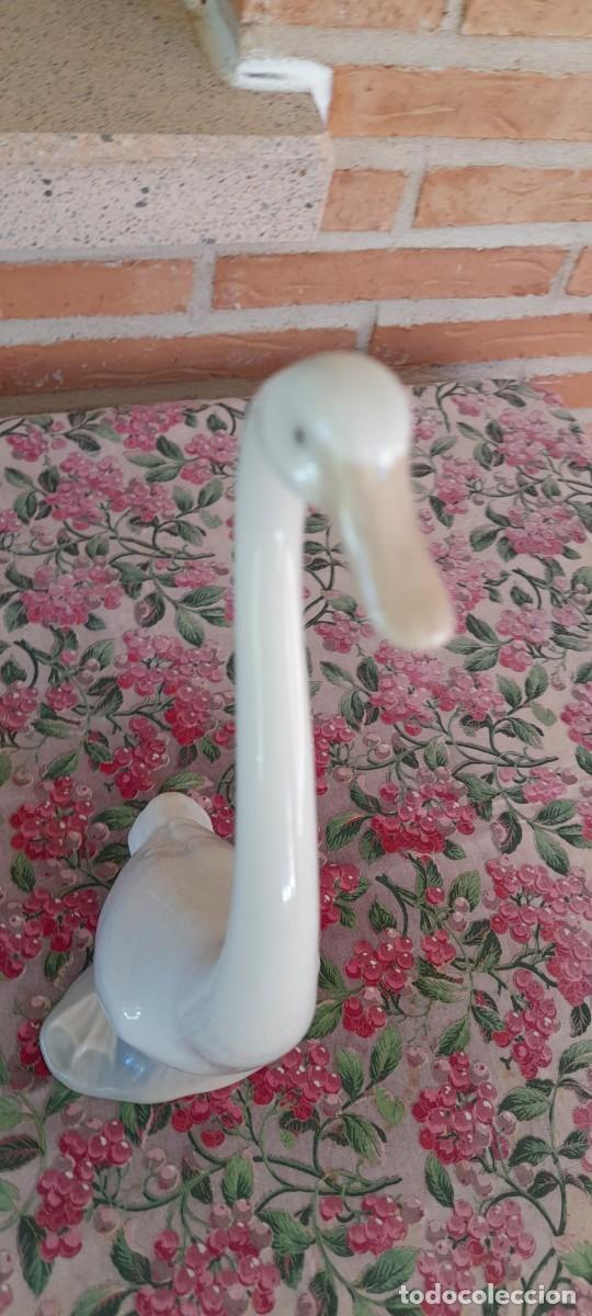 Antig&uuml;edades: PATO DE PORCELANA NAO - Foto 3
