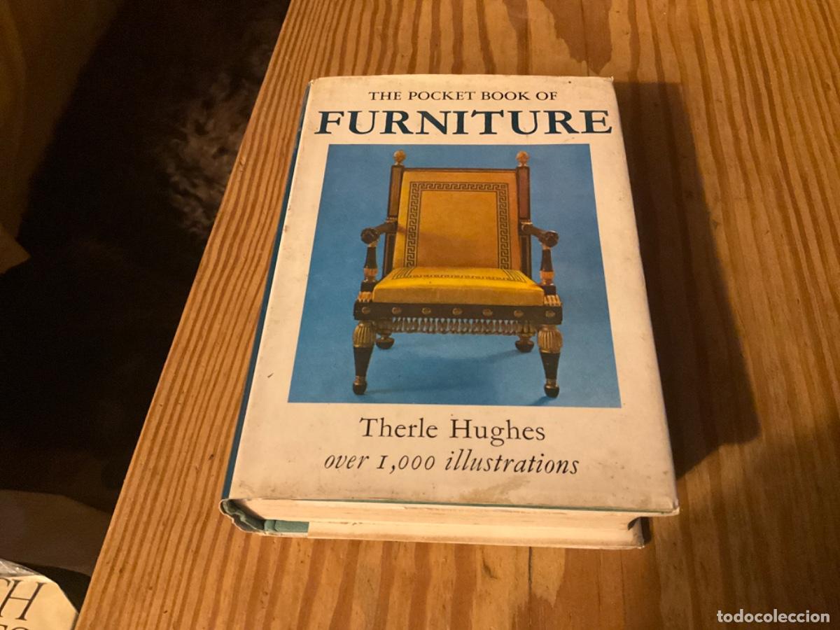 Antiguidades: Pocket book of furniture.- Hughes, Therle
