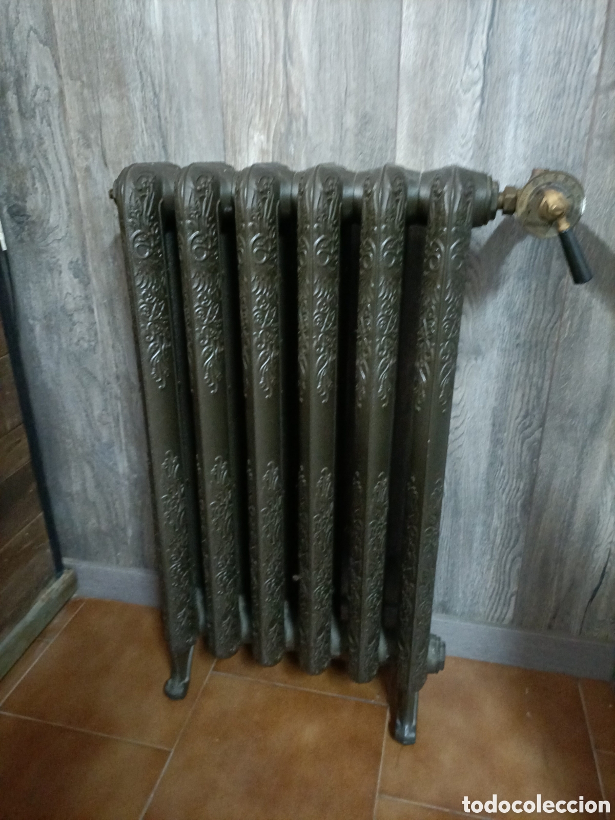 Antiguidades: Radiador s&iacute;mil antiguo