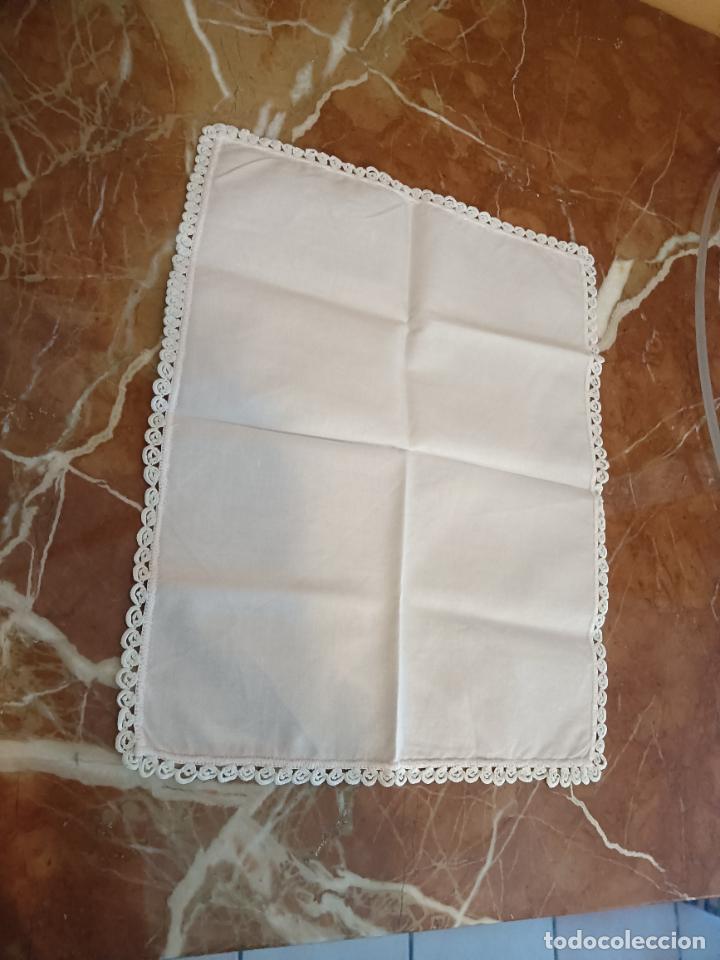 Antig&uuml;edades: Antiguo pa&ntilde;uelo de algod&oacute;n blanco de se&ntilde;ora puntilla fina de ganchillo rectangular - Foto 2