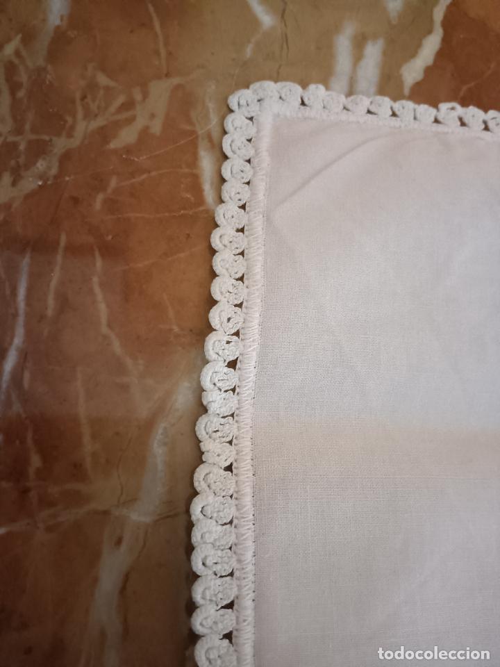 Antig&uuml;edades: Antiguo pa&ntilde;uelo de algod&oacute;n blanco de se&ntilde;ora puntilla fina de ganchillo rectangular - Foto 6