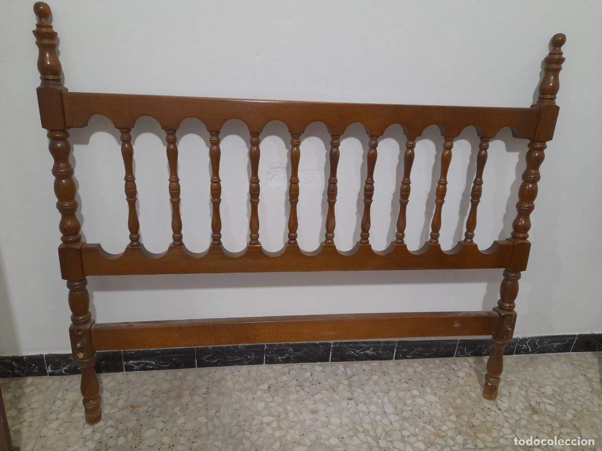 Antig&uuml;edades: Cabecero y pie de cama de madera torneada - Foto 3