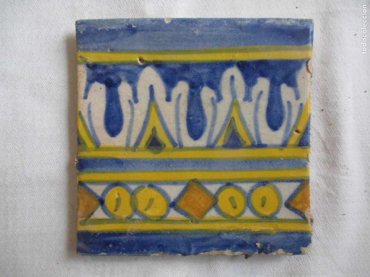 Antig&uuml;edades: Azulejo siglo XVI - Foto 1