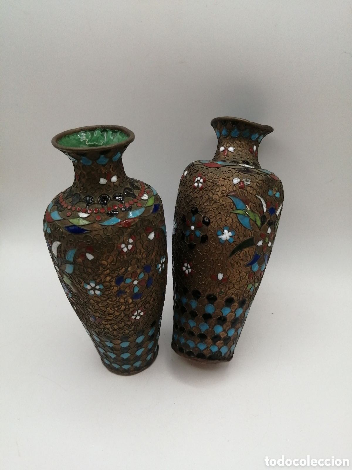 Antig&uuml;edades: Antiguos jarrones lat&oacute;n y esmalte cloisonne - Foto 3