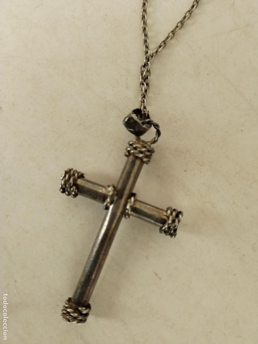 Antig&uuml;edades: cruz con cadena en plata de ley - Foto 4