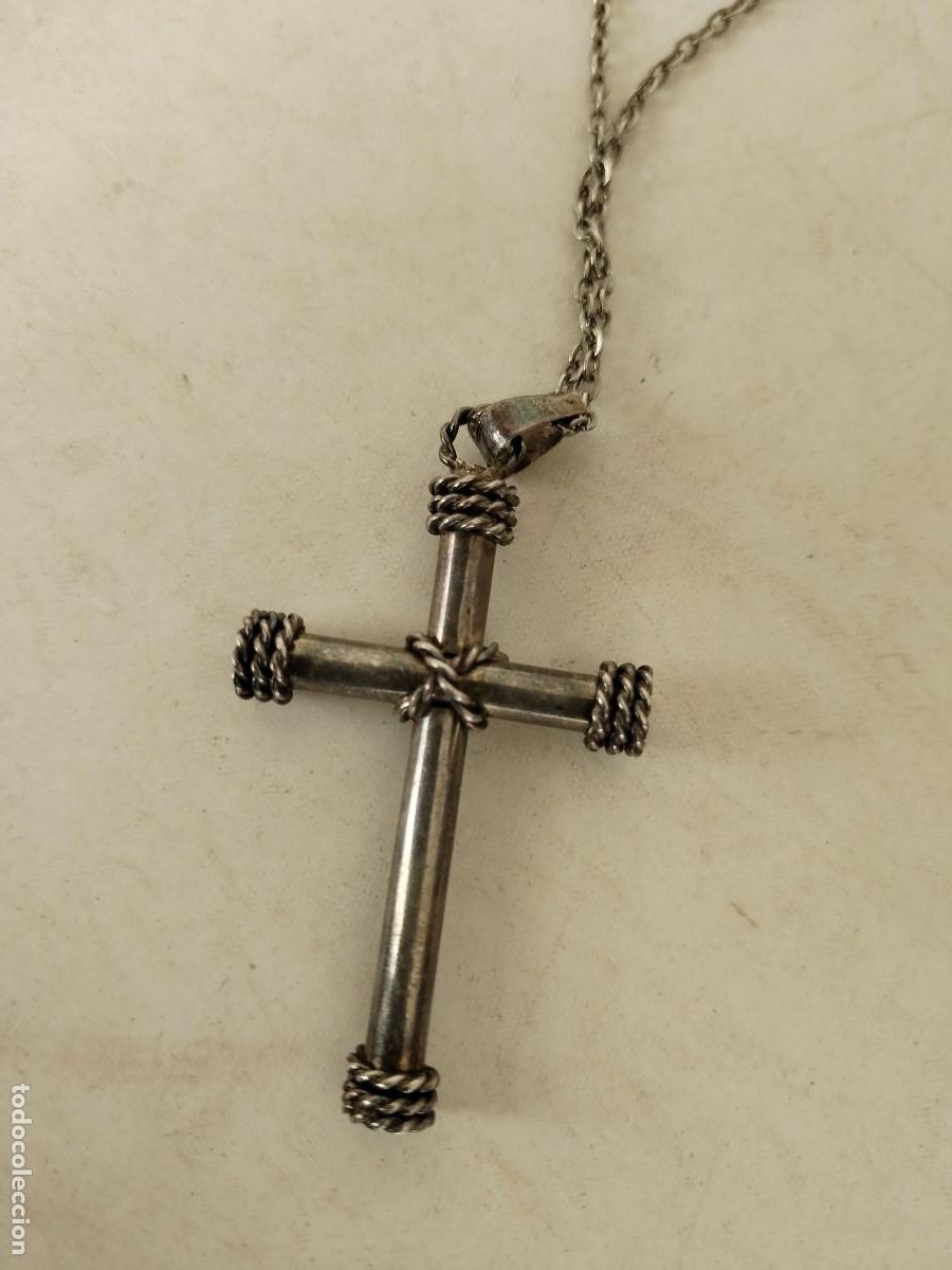 Antig&uuml;edades: cruz con cadena en plata de ley - Foto 5