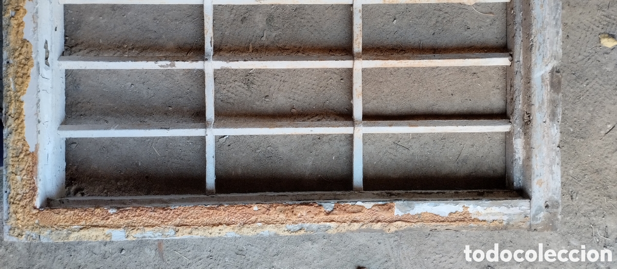 Antig&uuml;edades: Ventana con reja de forja - Foto 3