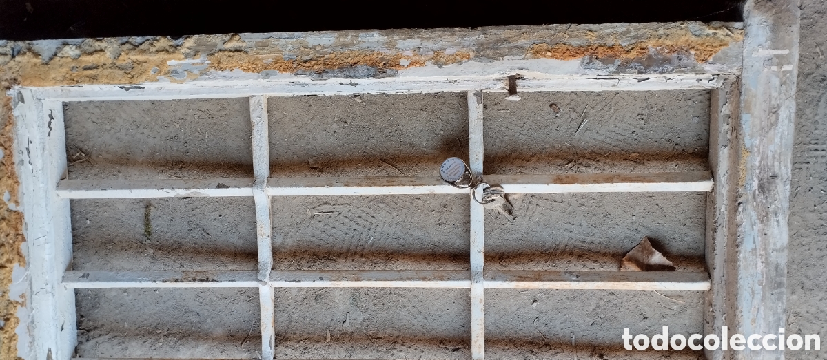 Antig&uuml;edades: Ventana con reja de forja - Foto 4
