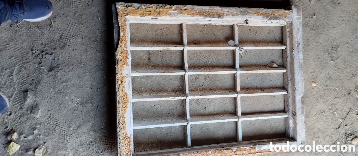 Antig&uuml;edades: Ventana con reja de forja - Foto 5