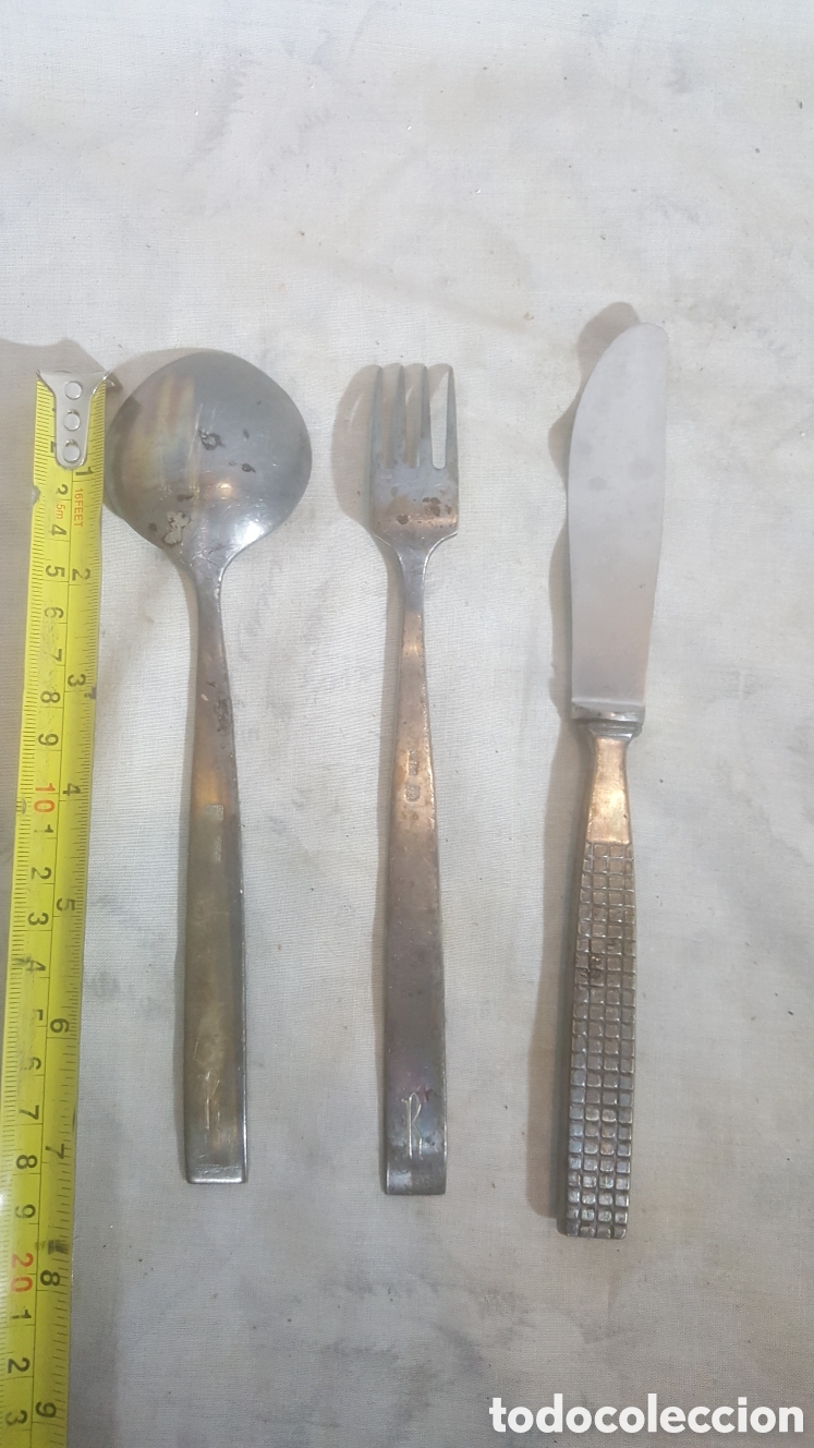 Antig&uuml;edades: LOTE DE 3 CUBIERTOS DE ACERO INOXIDABLE - Foto 2