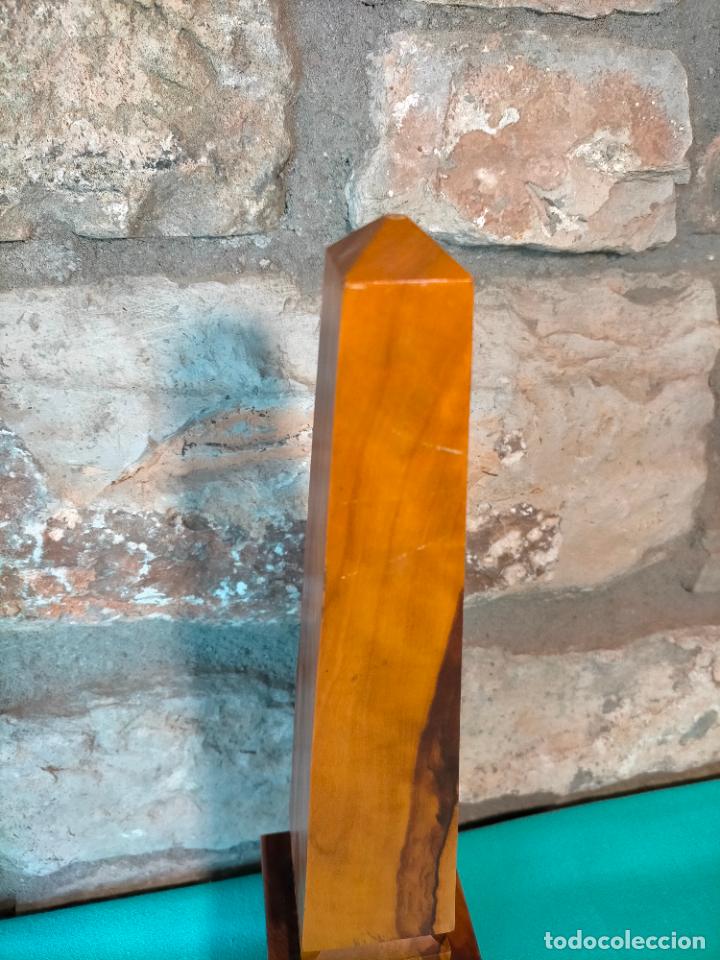 Antig&uuml;edades: Escultura de madera tallada de torre rectangular torreta - Foto 4