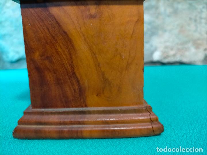 Antig&uuml;edades: Escultura de madera tallada de torre rectangular torreta - Foto 7