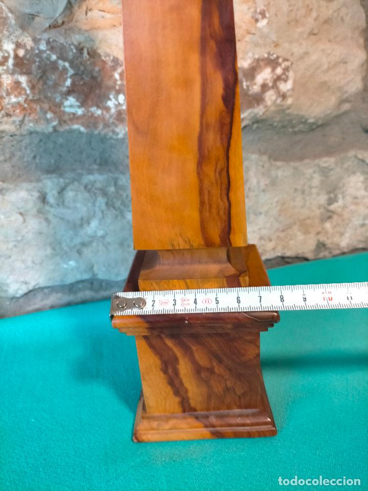 Antig&uuml;edades: Escultura de madera tallada de torre rectangular torreta - Foto 10