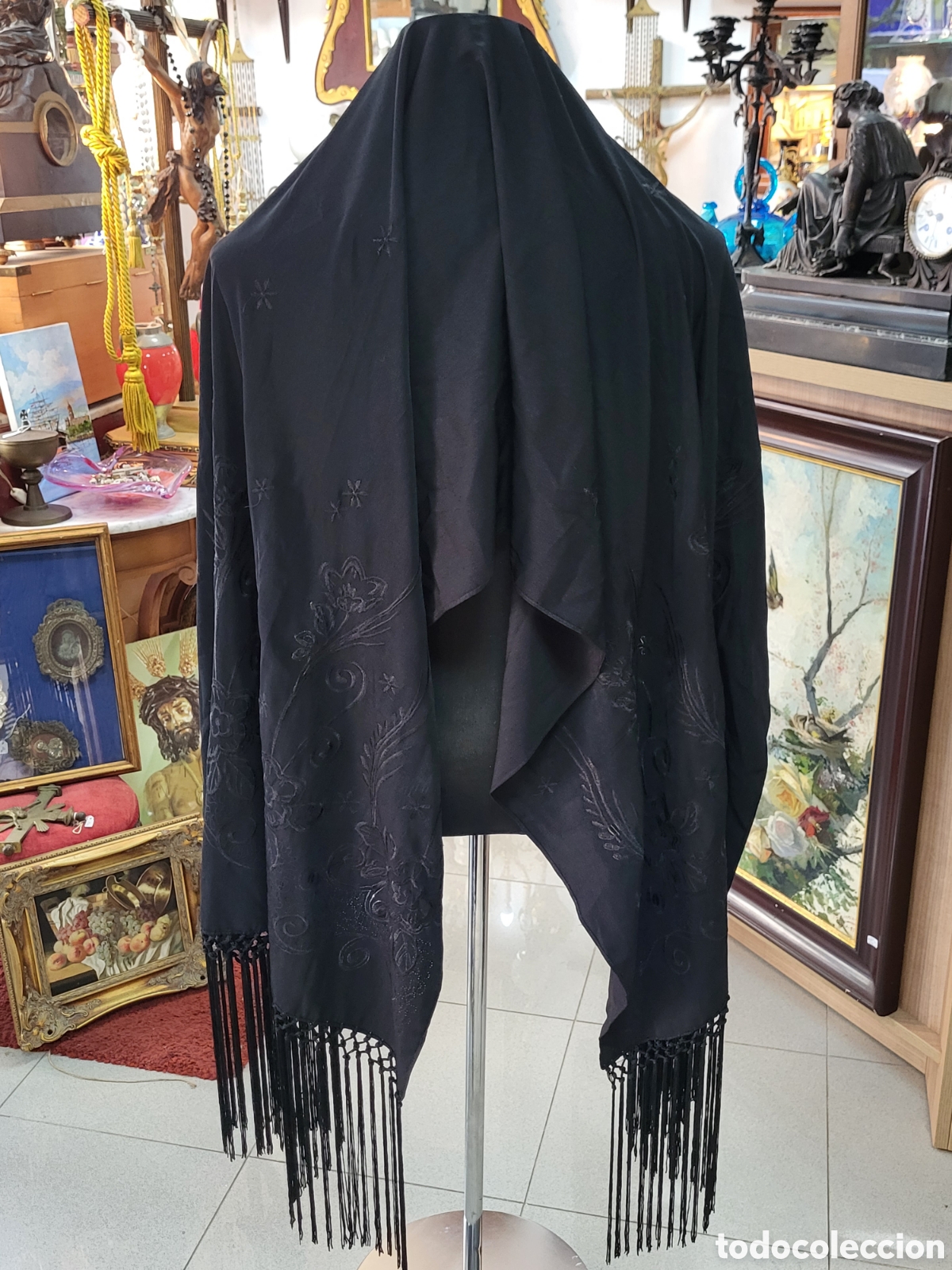 Antig&uuml;edades: MANTONCILLO CON FLECOS COLOR NEGRO - Foto 22