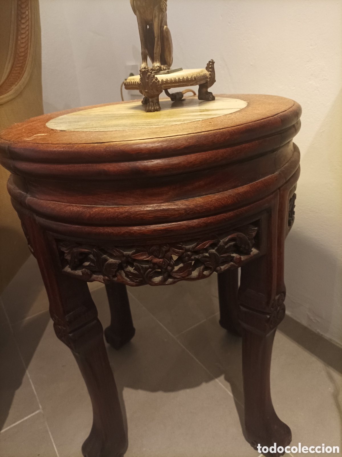 Antig&uuml;edades: Mesa auxiliar china - Foto 1