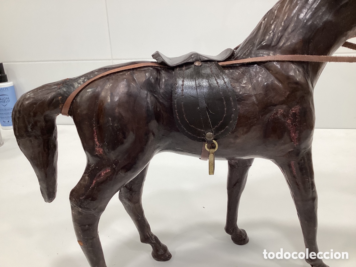 Antig&uuml;edades: Caballo de piel natural. - Foto 6