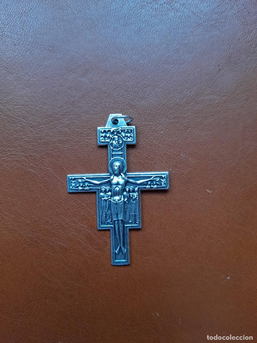Antig&uuml;edades: Cruz San Damian de metal - Foto 1