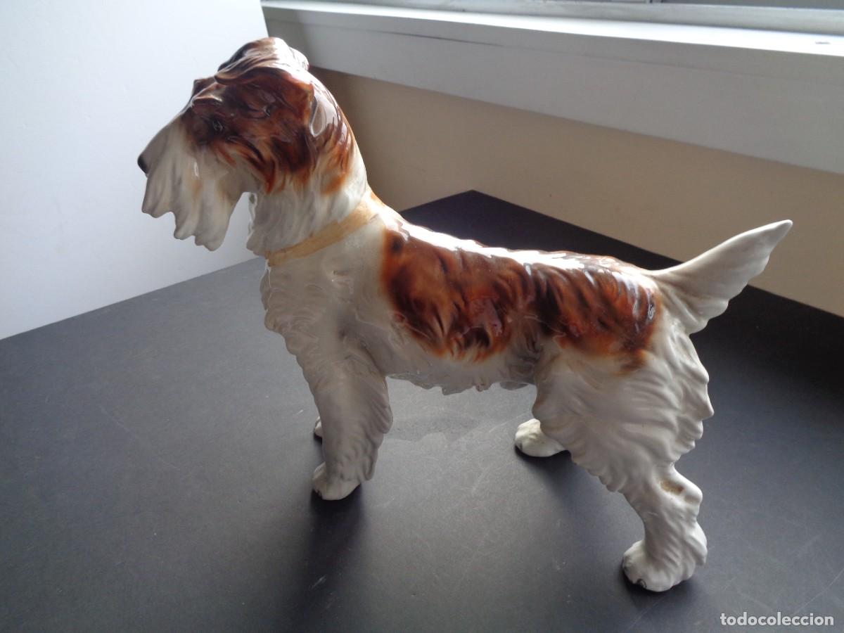 Antig&uuml;edades: PERRO DE POPRCELANA - Foto 2