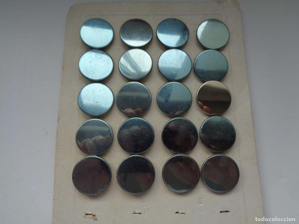 Antig&uuml;edades: LOTE DE BOTONES METALICOS - Foto 2