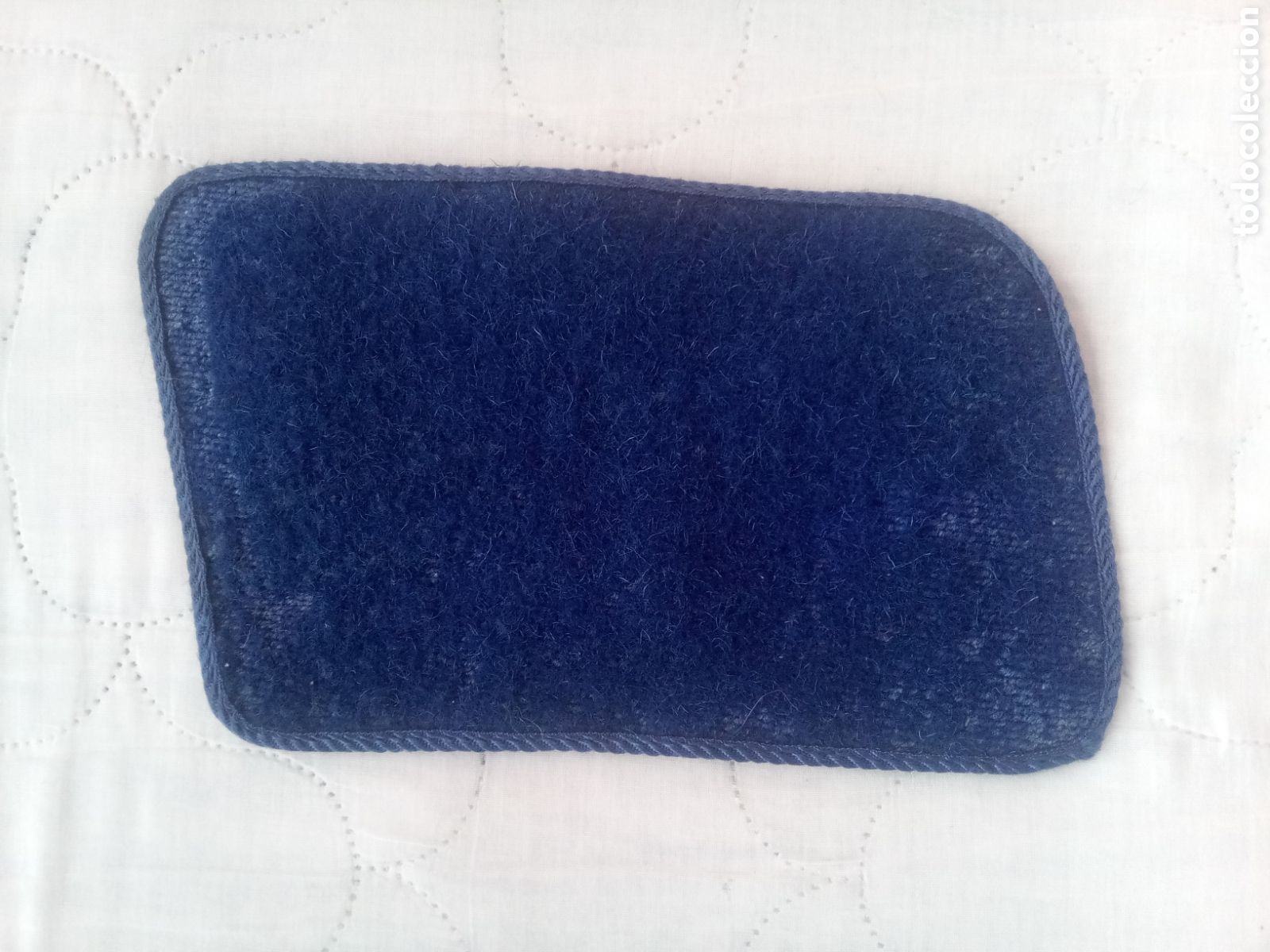 Antig&uuml;edades: TAPETE FIELTRO AZUL - BASE PLANCHA - Foto 2