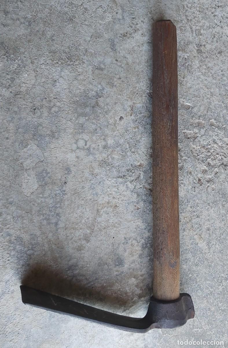 Antig&uuml;edades: Azada antigua - Foto 3