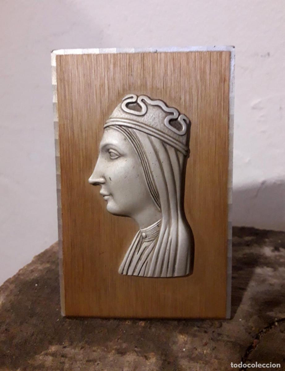 Antig&uuml;edades: Virgen de Montserrat, Moreneta, aluminio - Foto 3