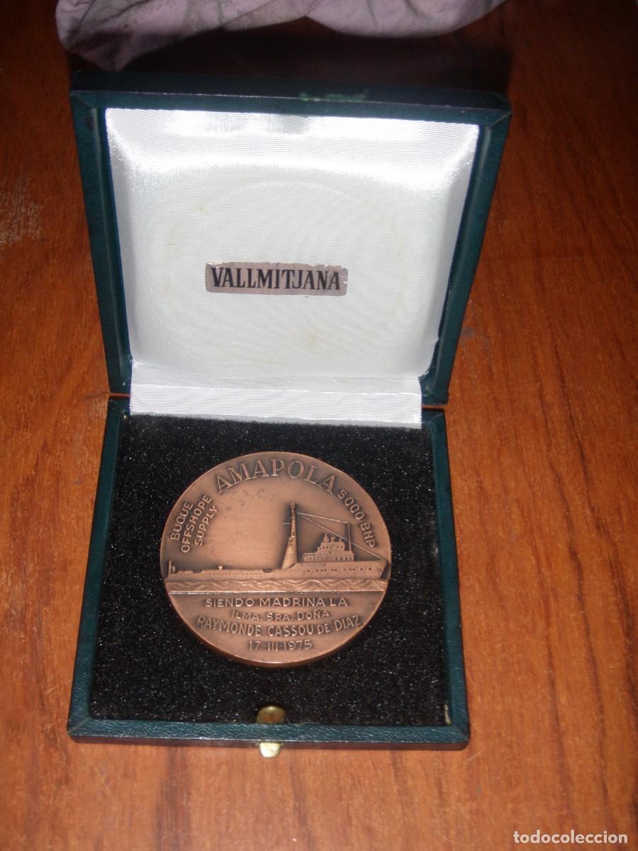Antig&uuml;edades: MEDALLA CON ESTUCHE BUQUE AMAPOLA - Foto 1