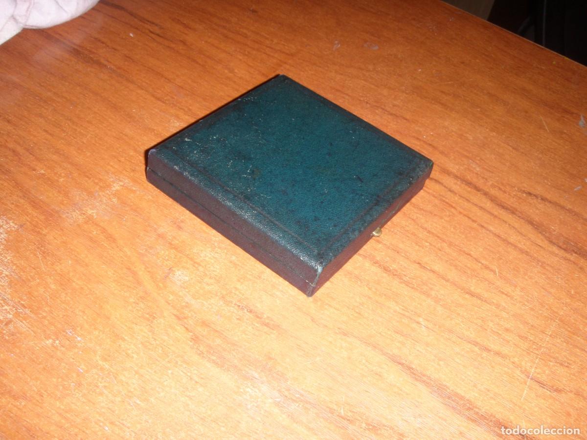 Antig&uuml;edades: MEDALLA CON ESTUCHE BUQUE AMAPOLA - Foto 4