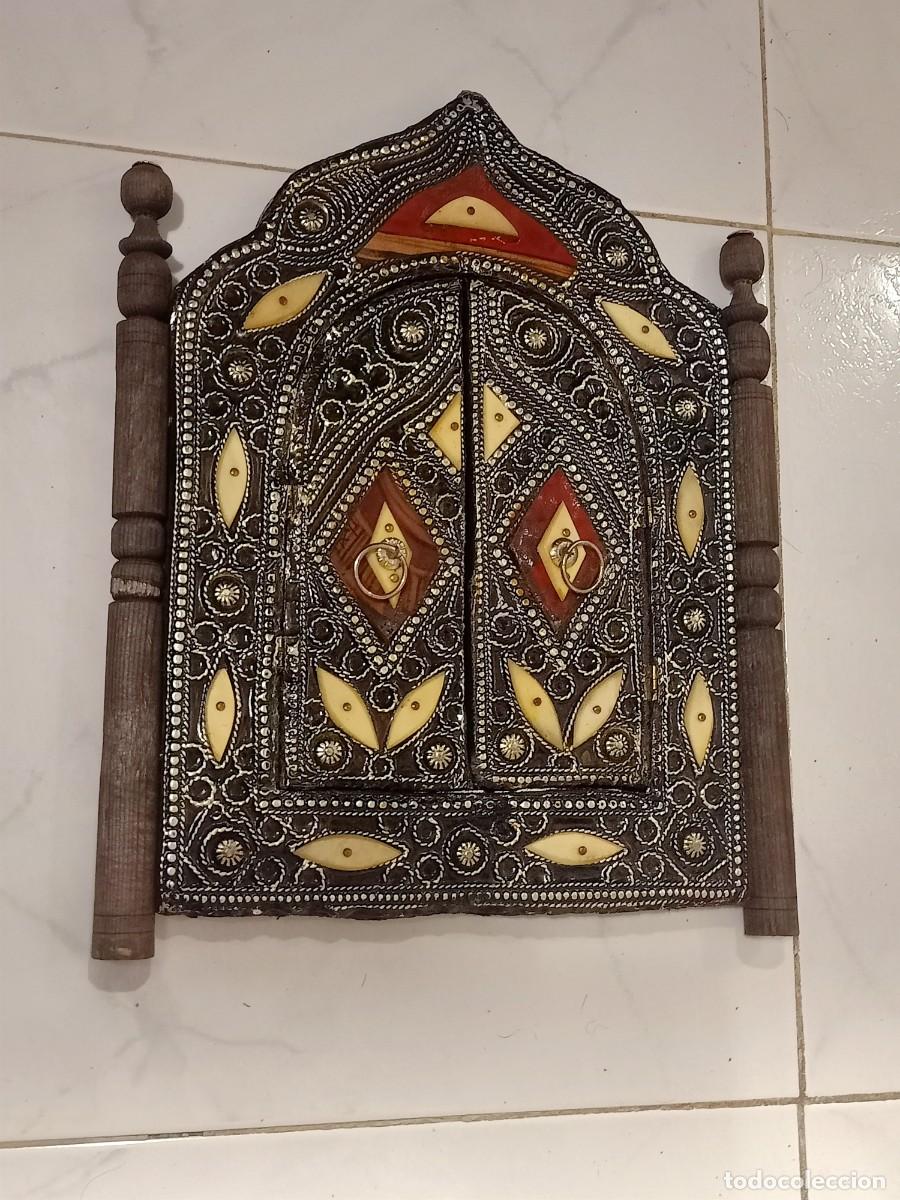Antig&uuml;edades: Espejo de pared con puertas - Foto 3
