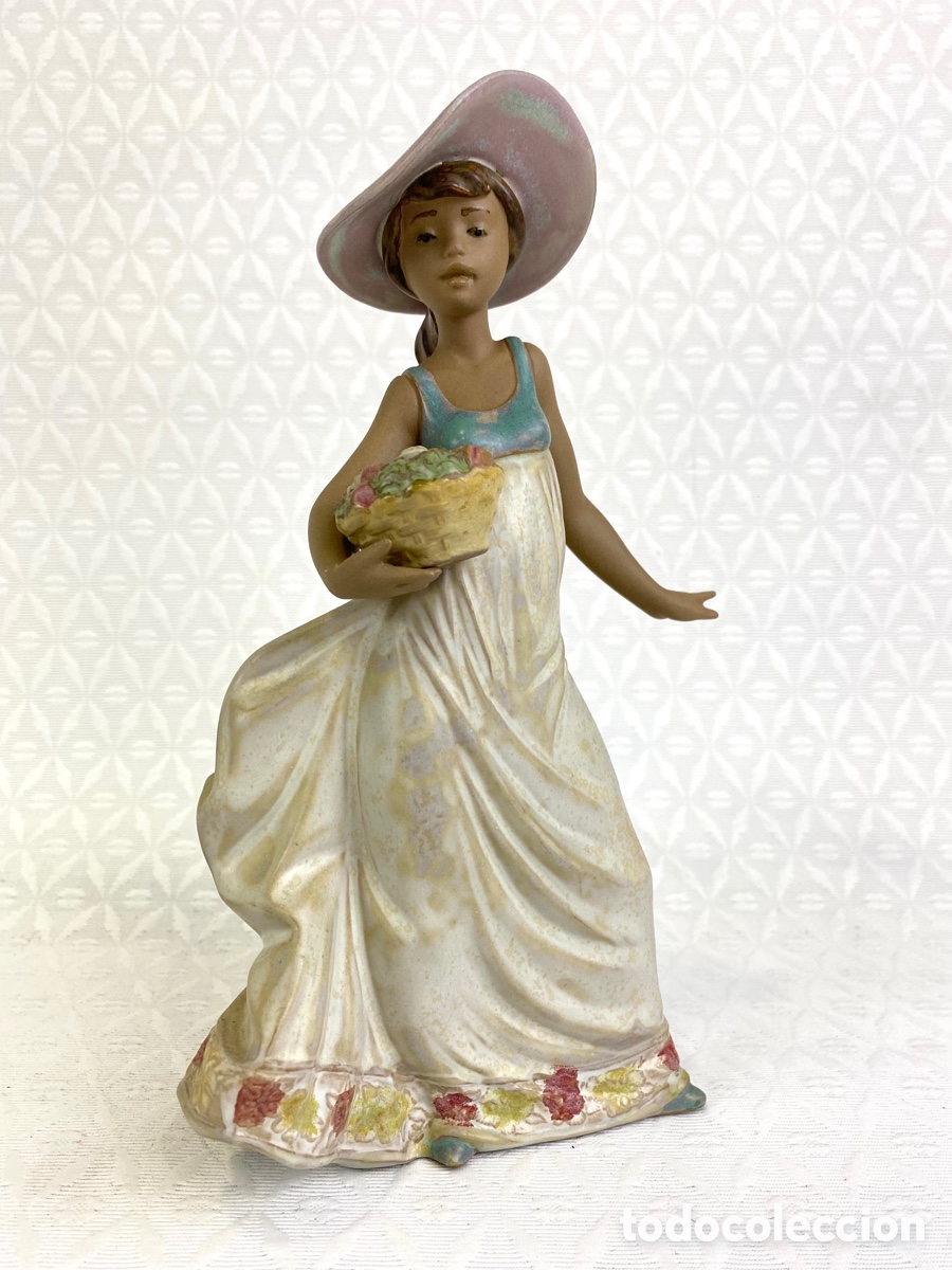 Antiques: FIGURA DE LLADR&Oacute; - CHICA CON CESTA DE FLORES - A&Ntilde;O 1990