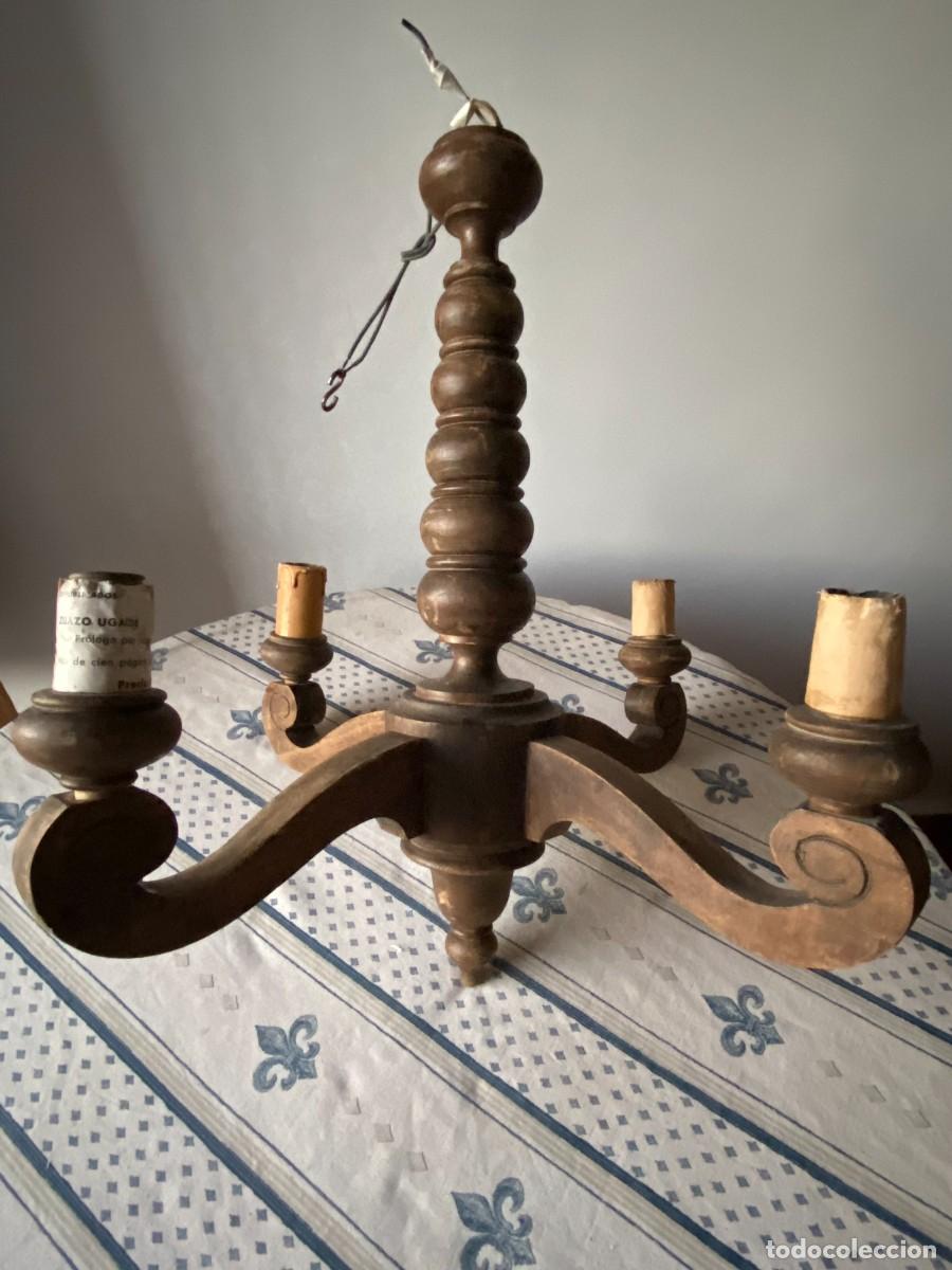 Antig&uuml;edades: L&aacute;mpara de madera antigua - Foto 1