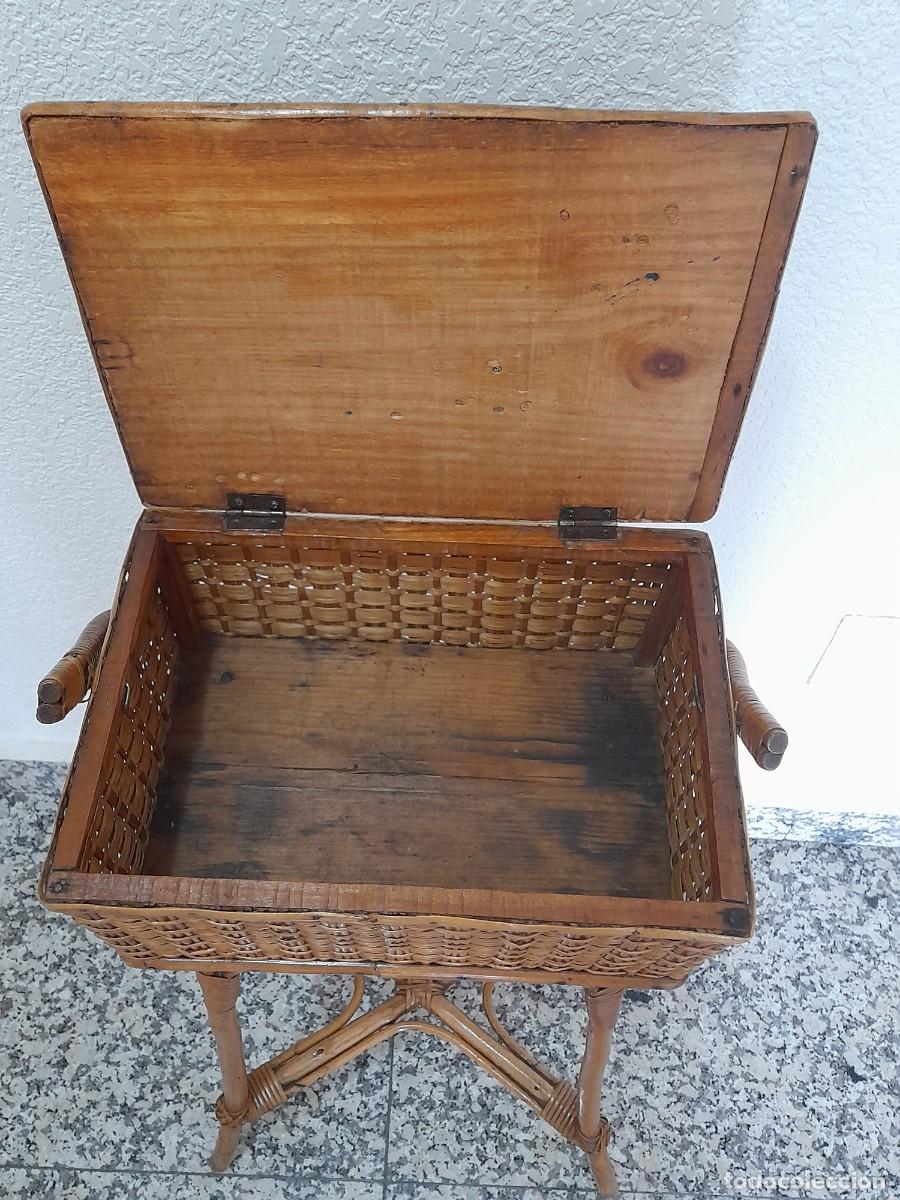 Antig&uuml;edades: Costurero de bamb&uacute; y mimbre d&eacute;cada de los 60-70 - Foto 3