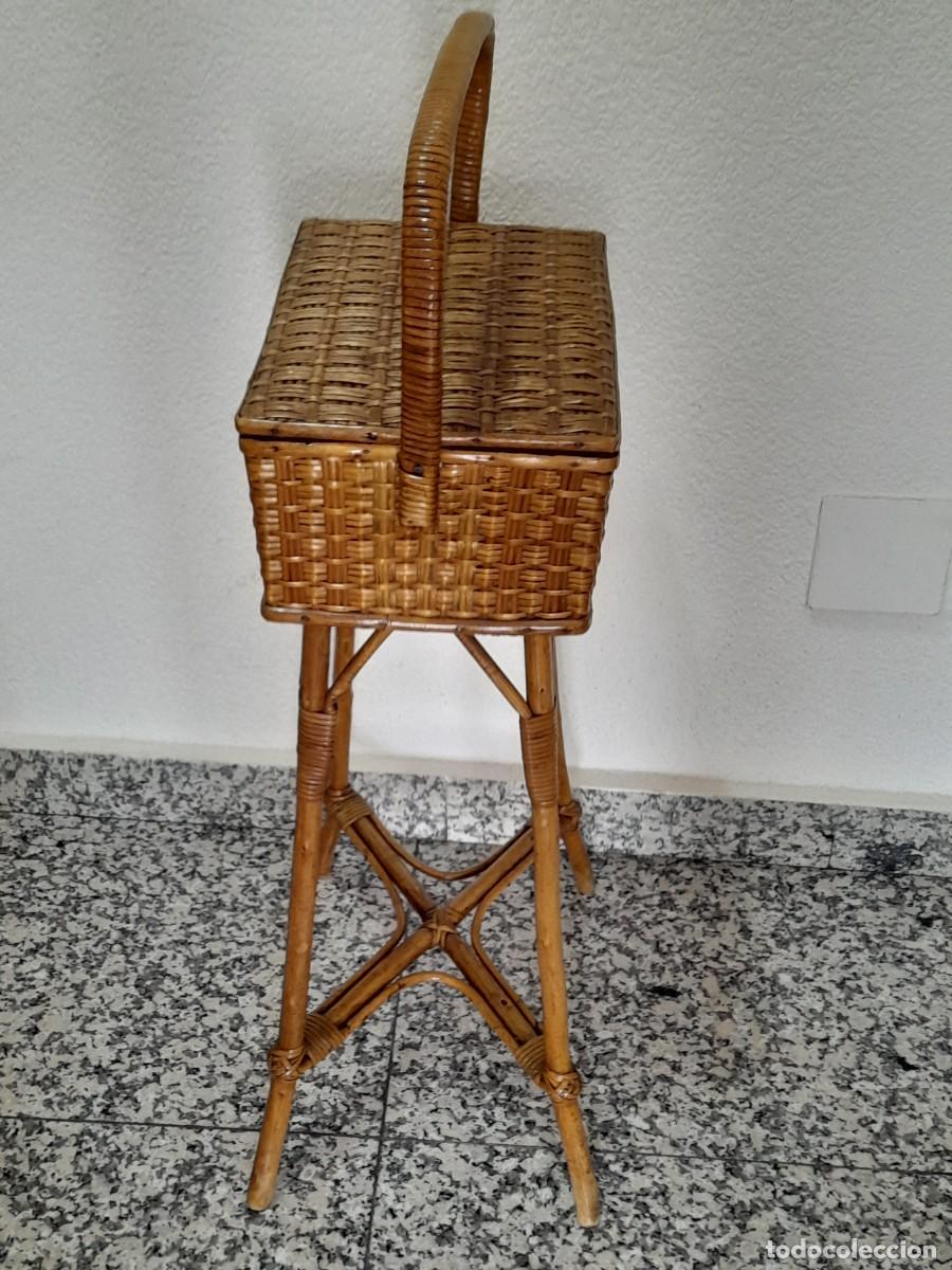Antig&uuml;edades: Costurero de bamb&uacute; y mimbre d&eacute;cada de los 60-70 - Foto 6