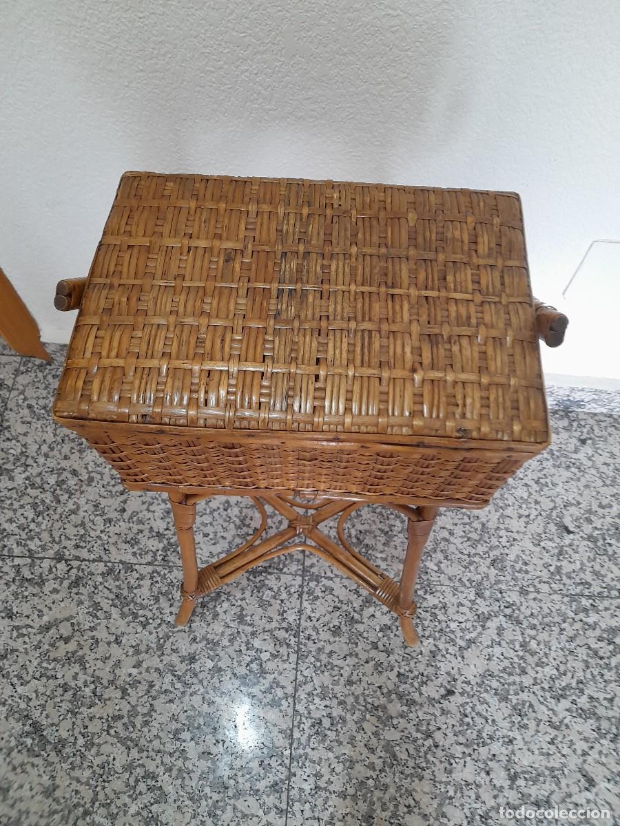 Antig&uuml;edades: Costurero de bamb&uacute; y mimbre d&eacute;cada de los 60-70 - Foto 8
