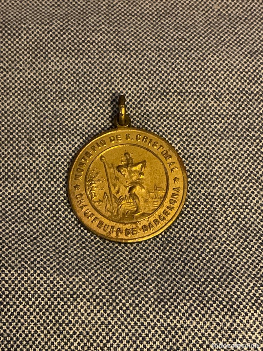 Antig&uuml;edades: Medalla de san cristobal montepio choferes de Barcelona - Foto 1