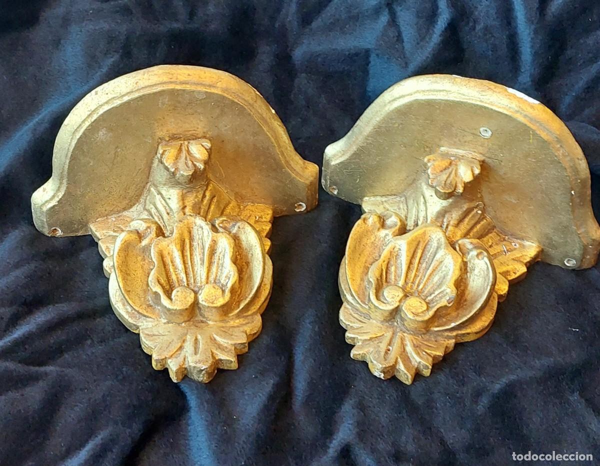 Antig&uuml;edades: Pareja de m&eacute;nsulas doradas - Foto 1