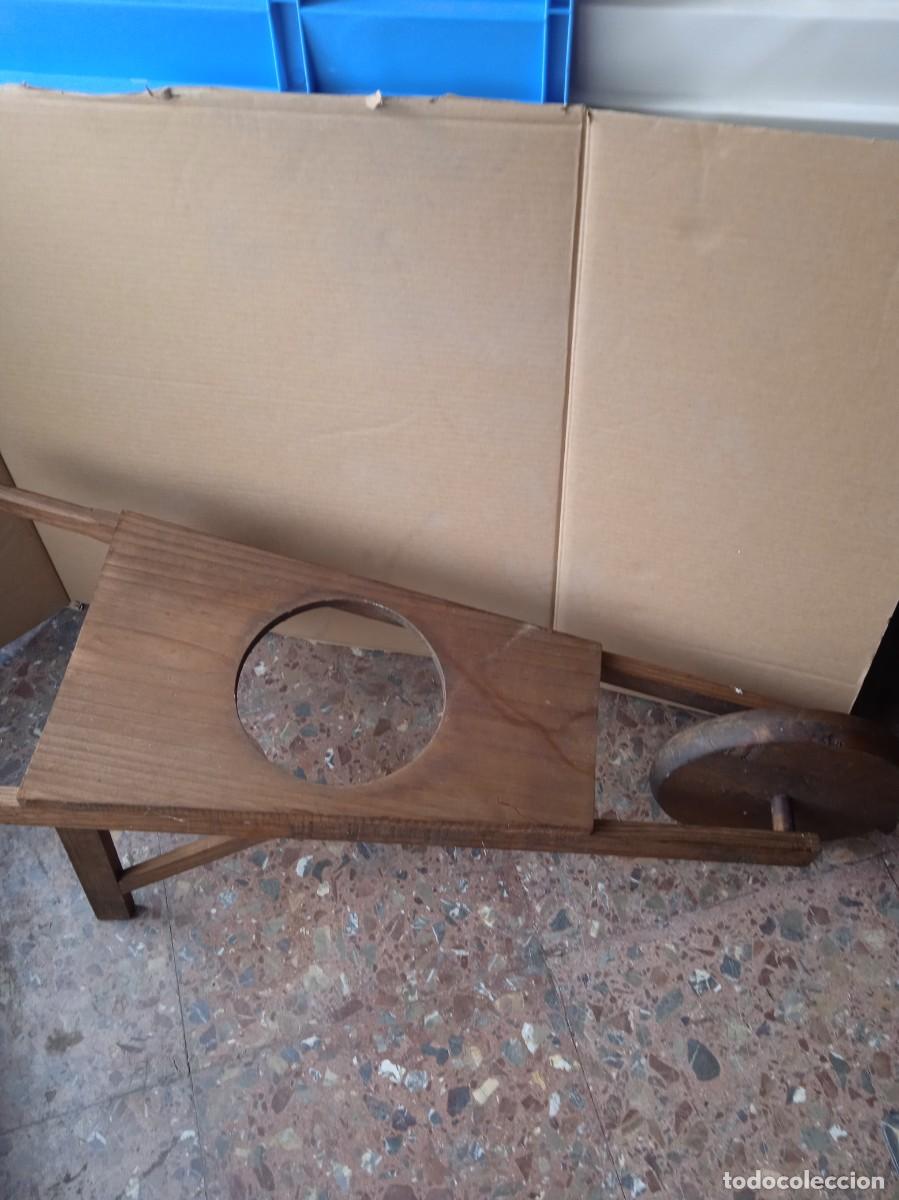 Antig&uuml;edades: Carretilla en madera - Foto 1