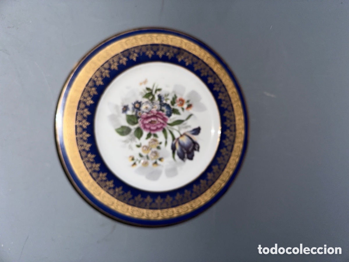 Antig&uuml;edades: PLATO DE PORCELANA - Foto 1