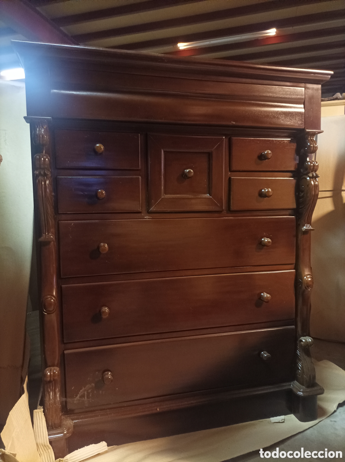 Antig&uuml;edades: C&oacute;moda antigua de caoba - Foto 1