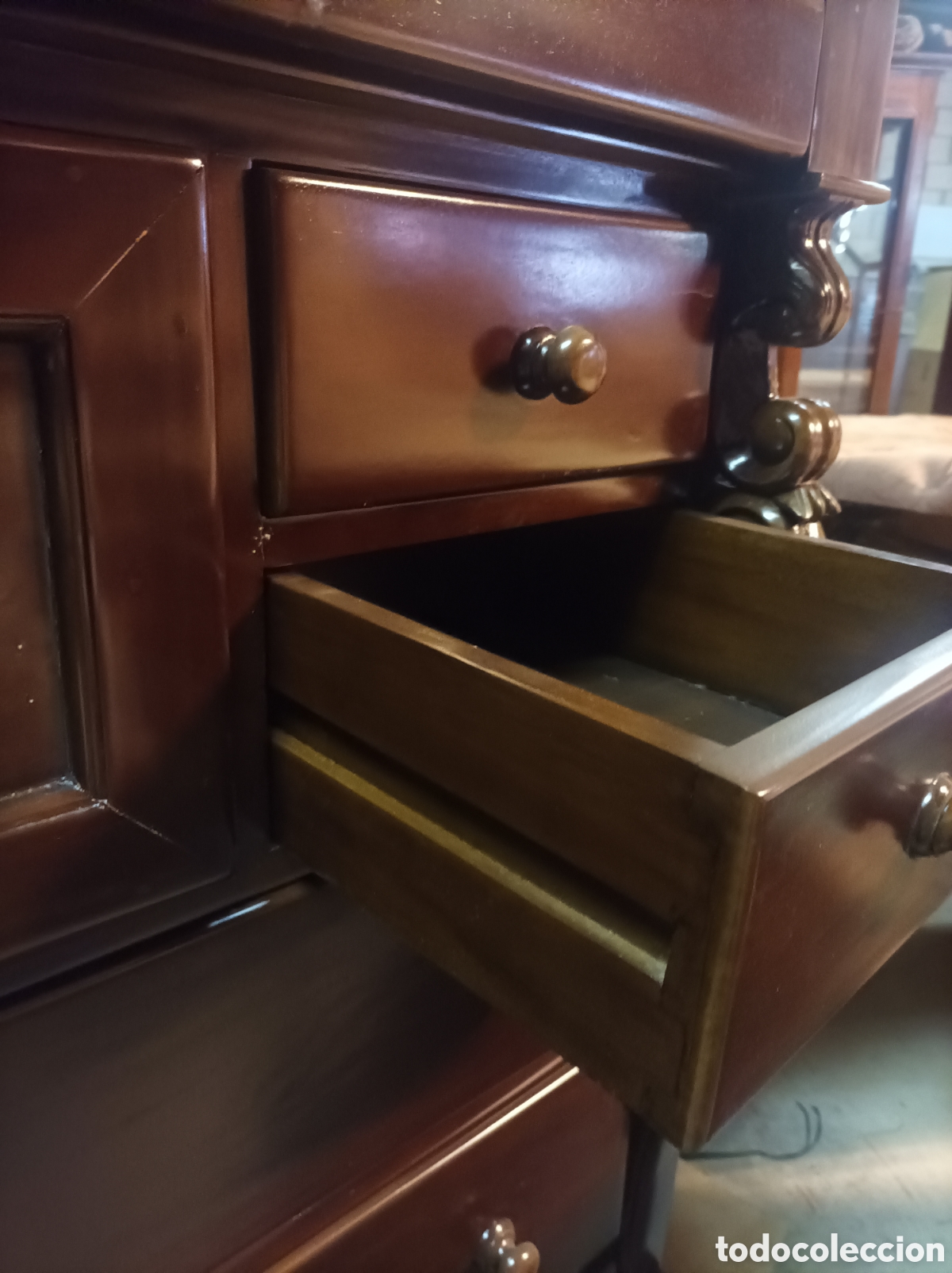 Antig&uuml;edades: C&oacute;moda antigua de caoba - Foto 4