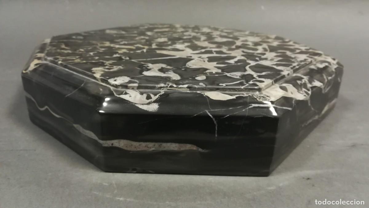 Antig&uuml;edades: BASE DE MARMOL NEGRO DE PORTORO OCTOGONAL GRANDE - Foto 1