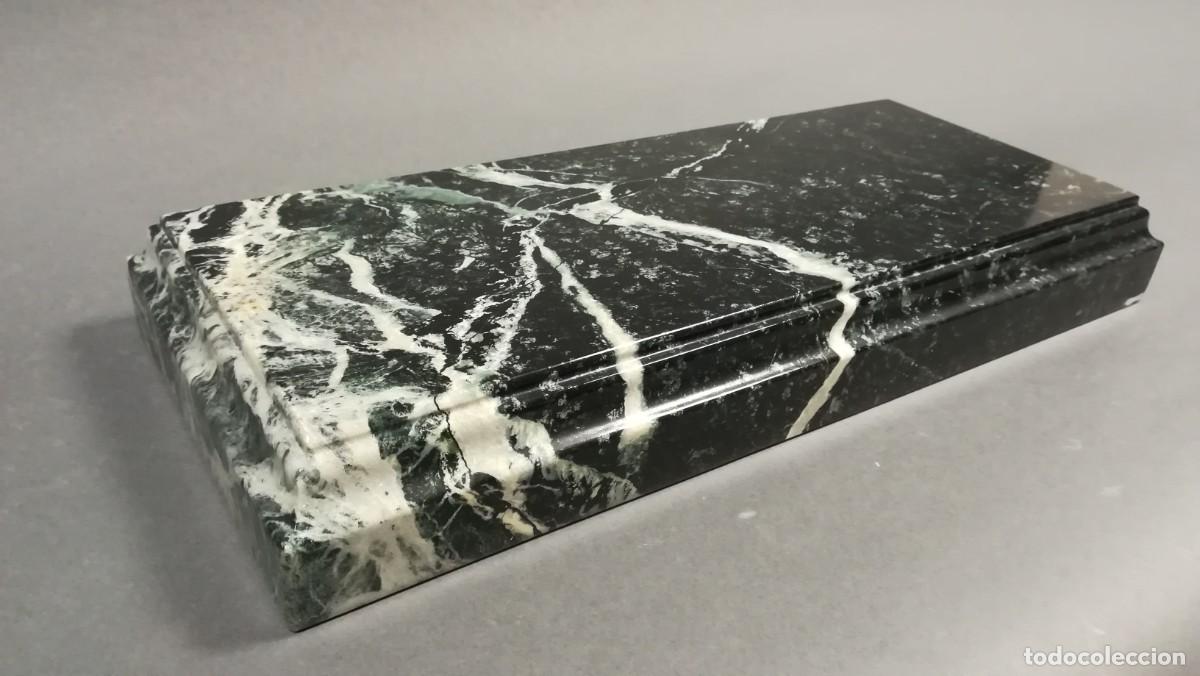Antig&uuml;edades: BASE RECTANGULAR DE M&Aacute;RMOL VERDE OSCURO Y VETAS BLANCAS - Foto 4