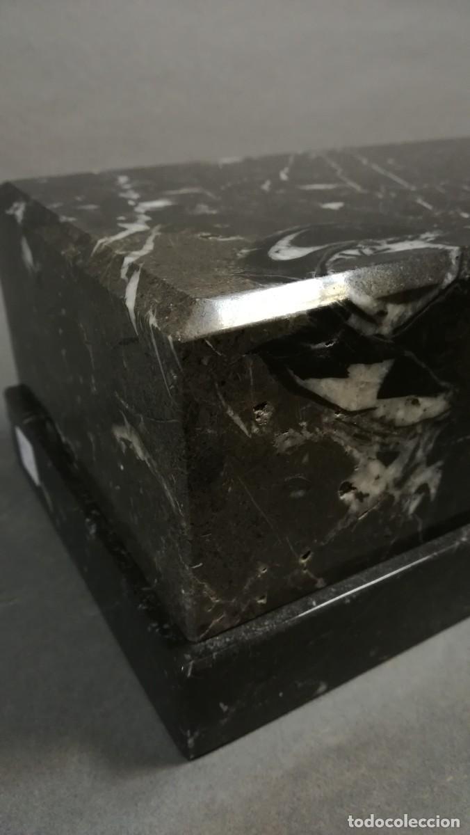 Antig&uuml;edades: BASE RECTANGULAR DE MARMOL NEGRO DE MARKINA - Foto 6
